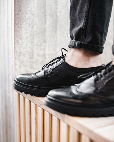 Shoes for man. Brogues ONYX PM