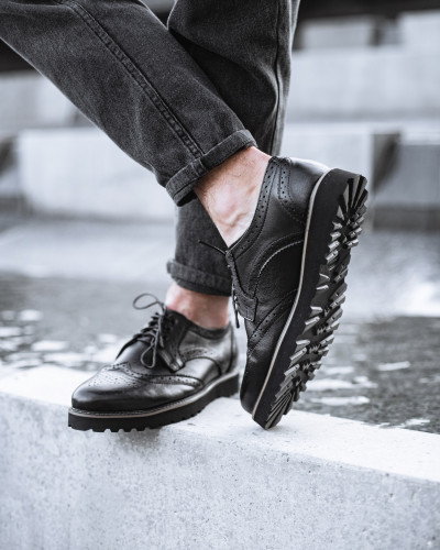 Shoes for man. Brogues ONYX BLACK