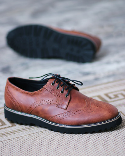 Shoes for man. Brogues ONYX BROWN