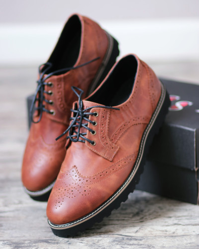 Shoes for man. Brogues ONYX BROWN