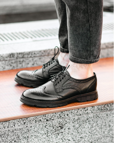 Shoes for man. Brogues SENS BLACK