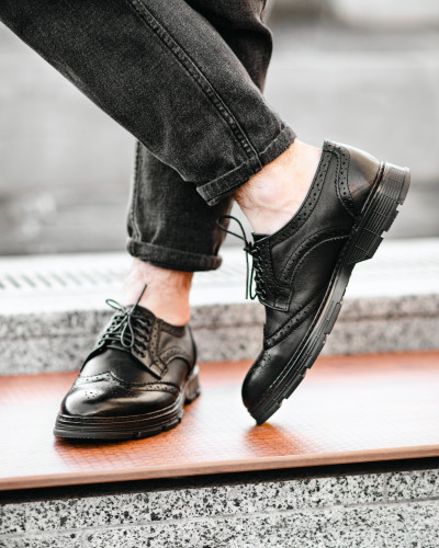 Shoes for man. Brogues SENS BLACK
